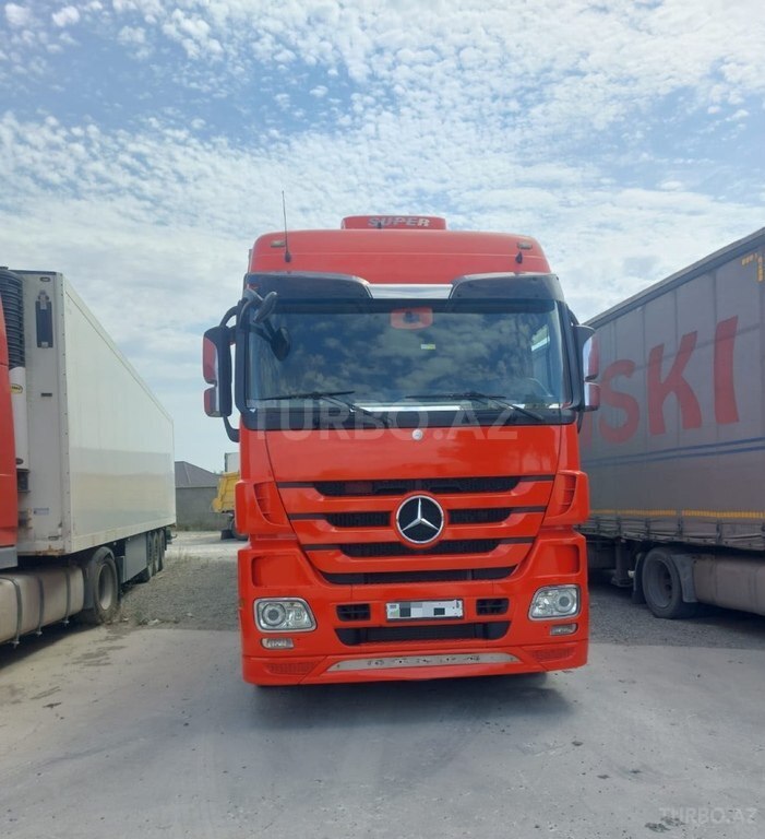 Mercedes Actros 1846