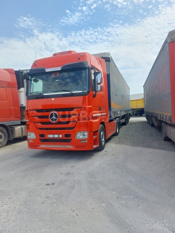 Mercedes Actros 1846