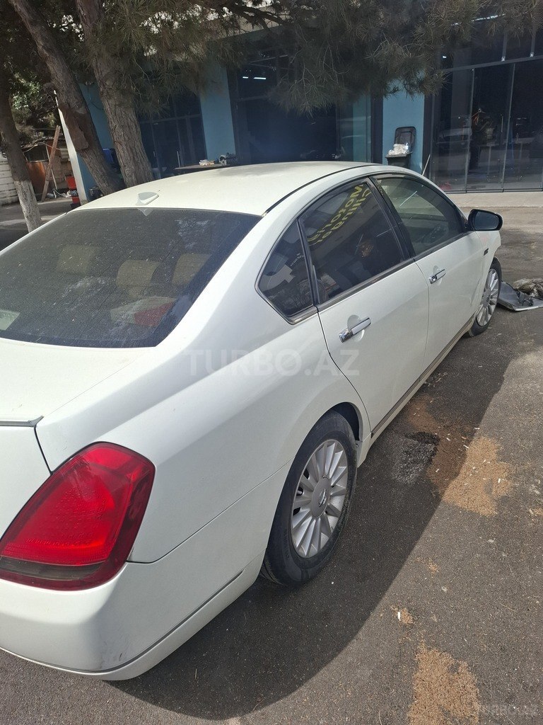 Nissan Teana