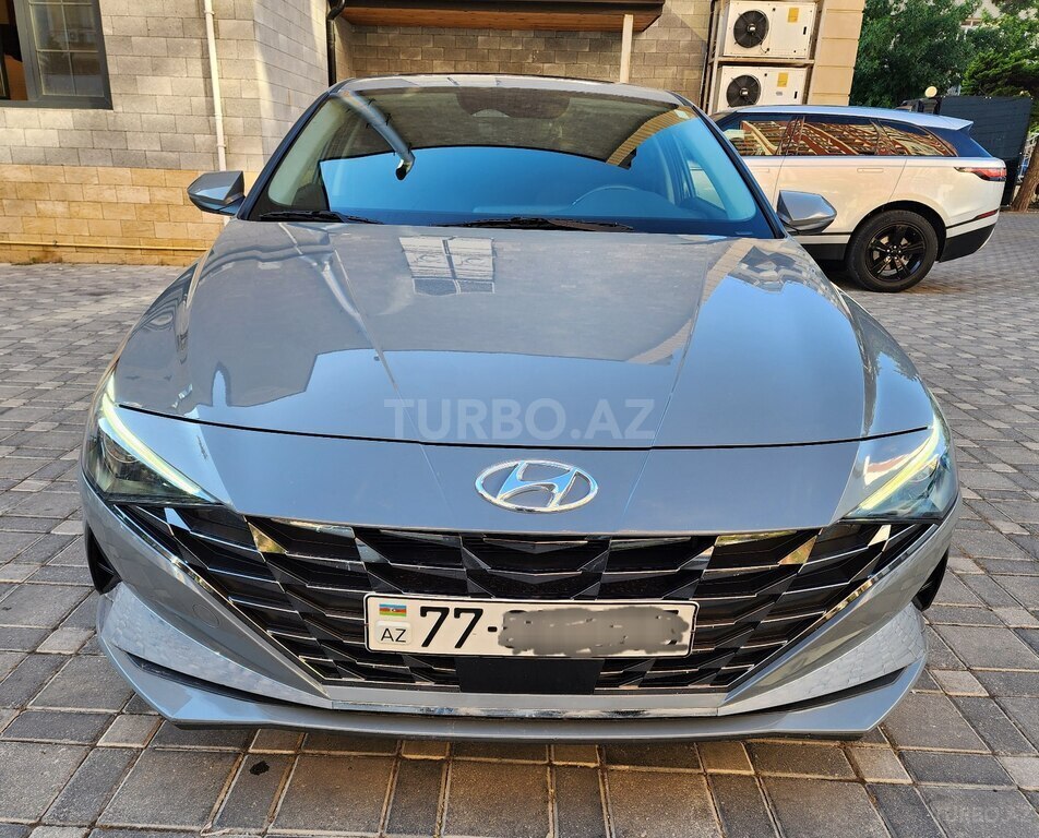 Hyundai Elantra