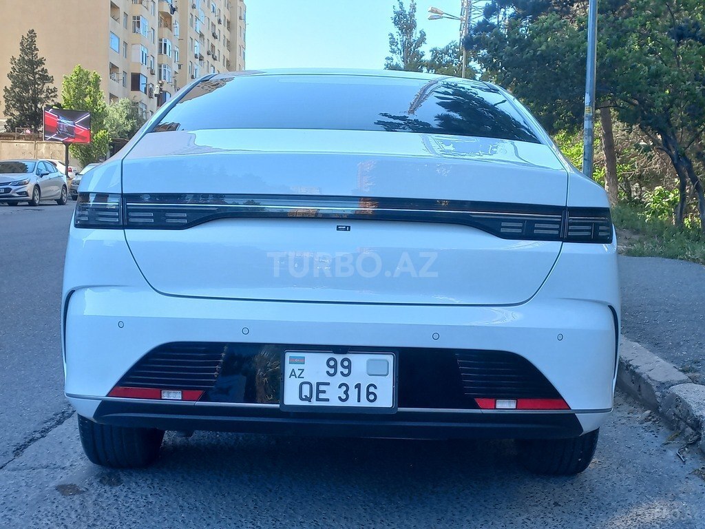 BYD Destroyer 05
