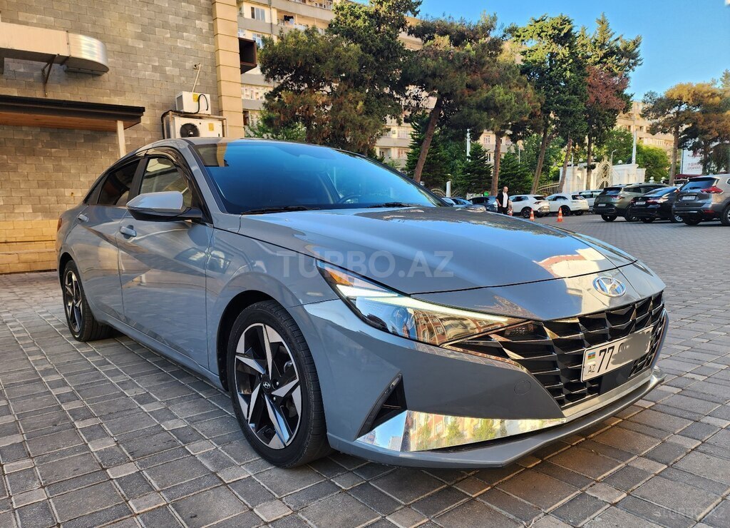 Hyundai Elantra