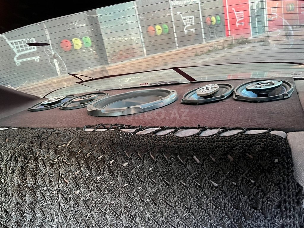 Mercedes C 200