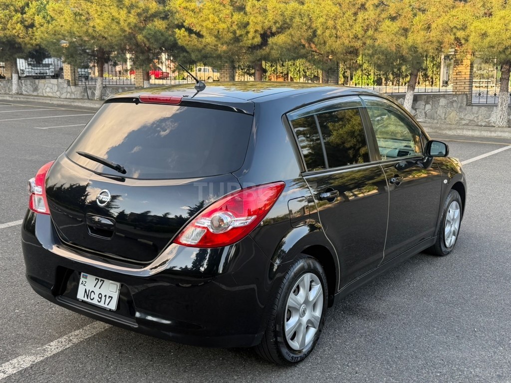Nissan Tiida