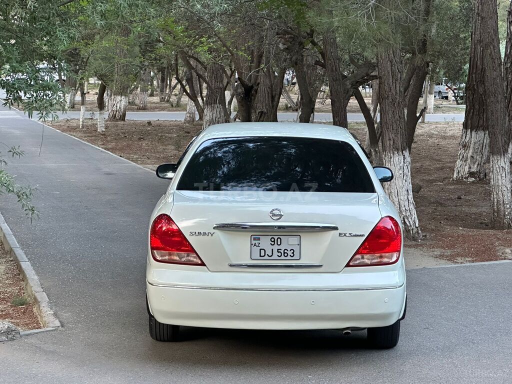 Nissan Sunny