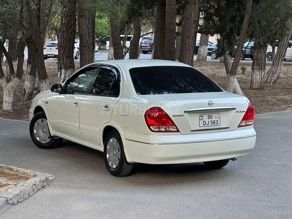Nissan Sunny