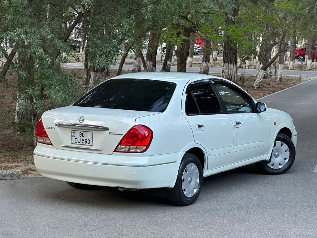 Nissan Sunny