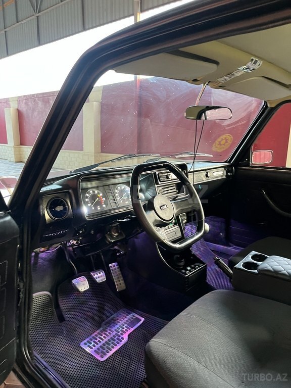 LADA (VAZ) 2107