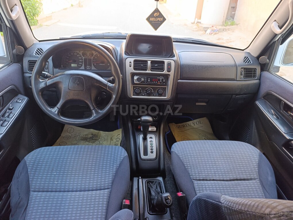 Mitsubishi Pajero io