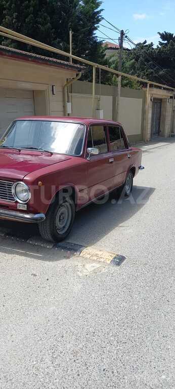 LADA (VAZ) 21011