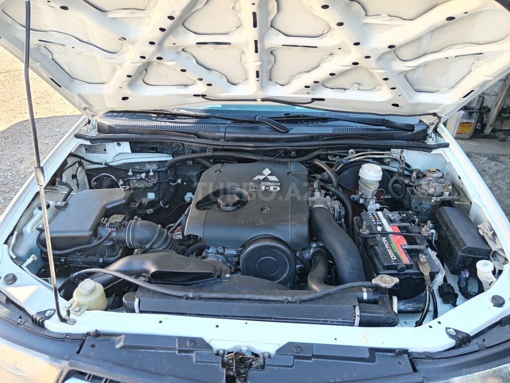Mitsubishi L200