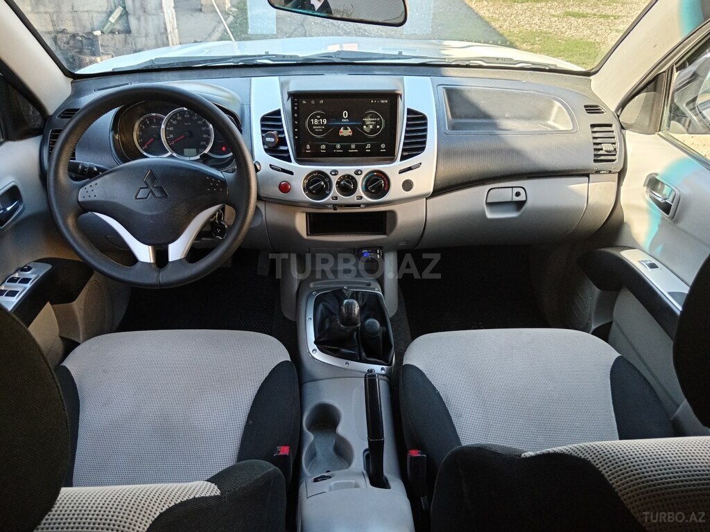 Mitsubishi L200
