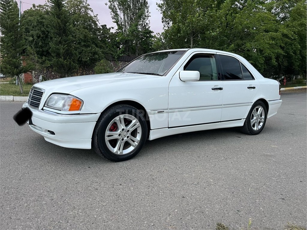 Mercedes C 230