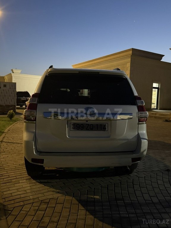 Toyota Land Cruiser Prado