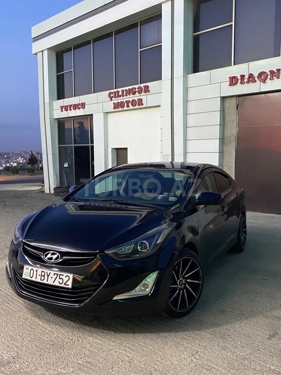 Hyundai Elantra
