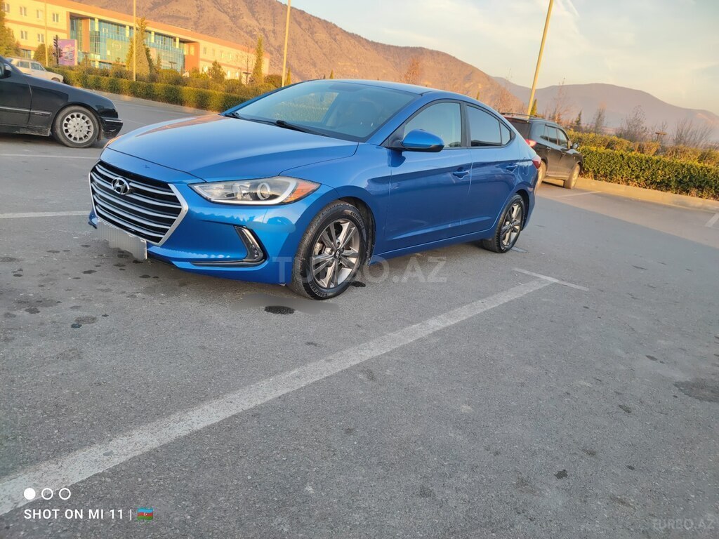 Hyundai Elantra