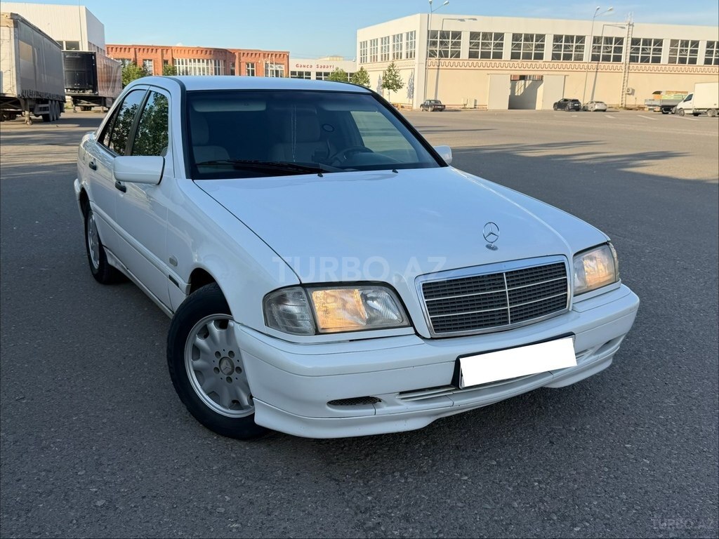 Mercedes C 220