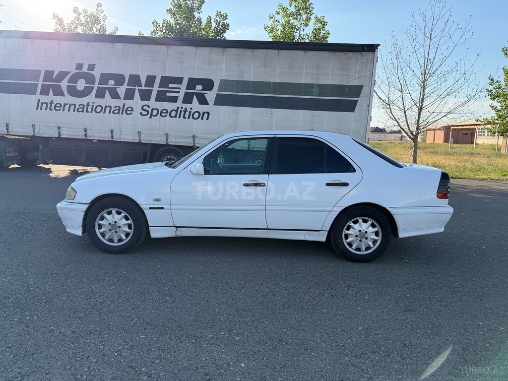 Mercedes C 220