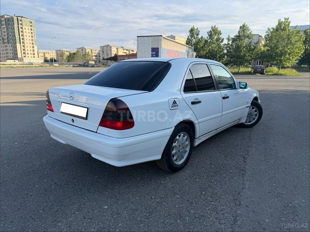 Mercedes C 220