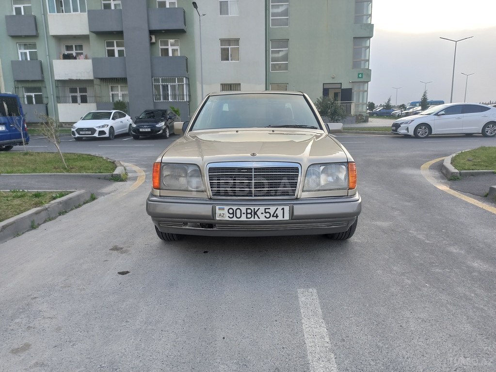 Mercedes 250 D