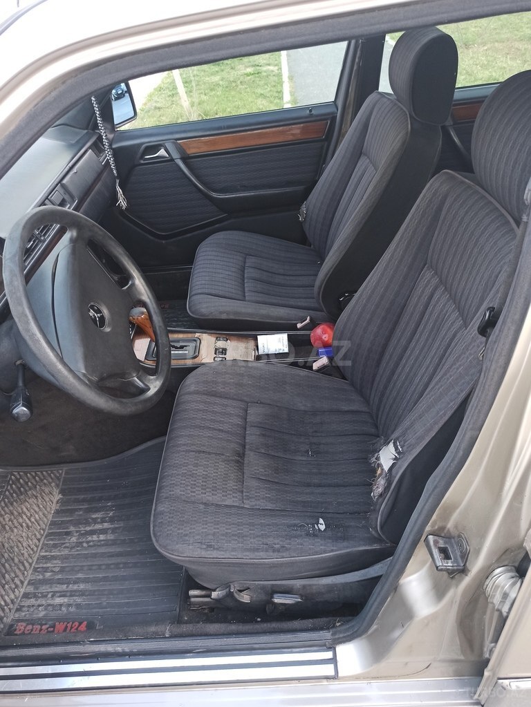 Mercedes 250 D