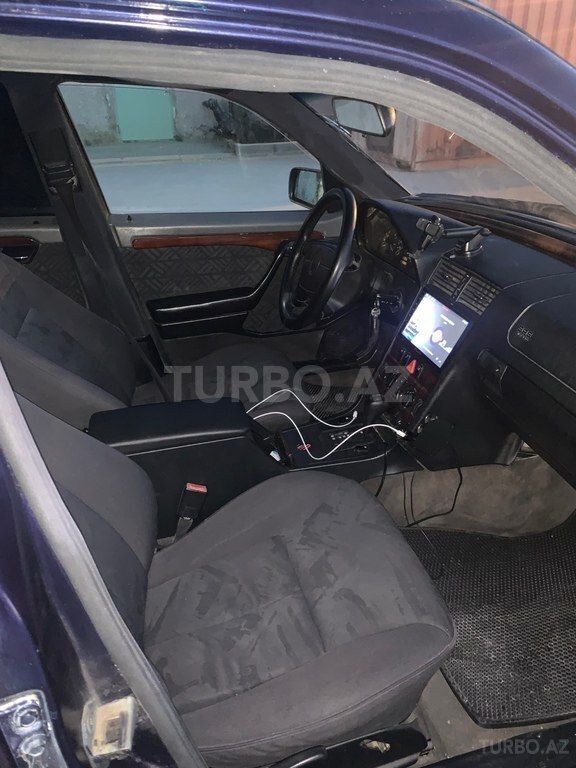 Mercedes C 180