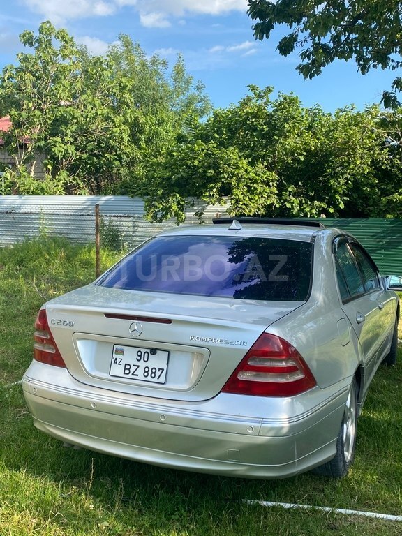 Mercedes C 200