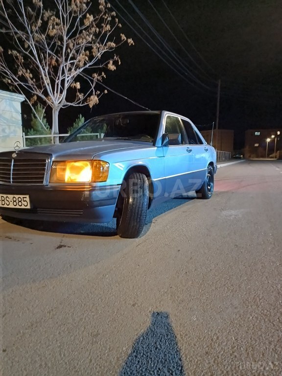 Mercedes 190
