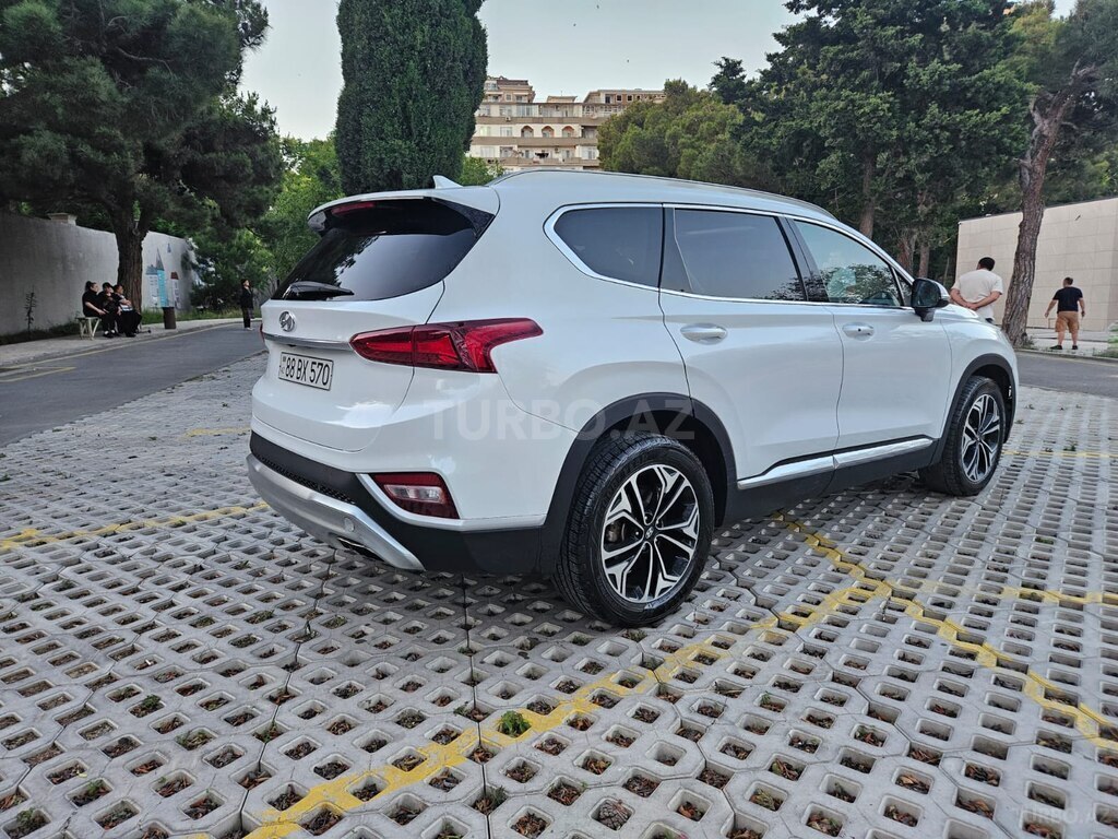 Hyundai Santa Fe