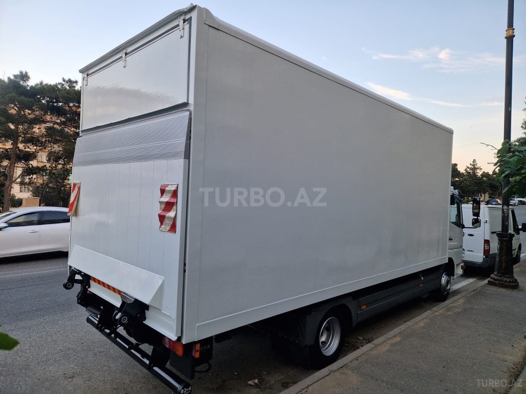 Mercedes Atego 818