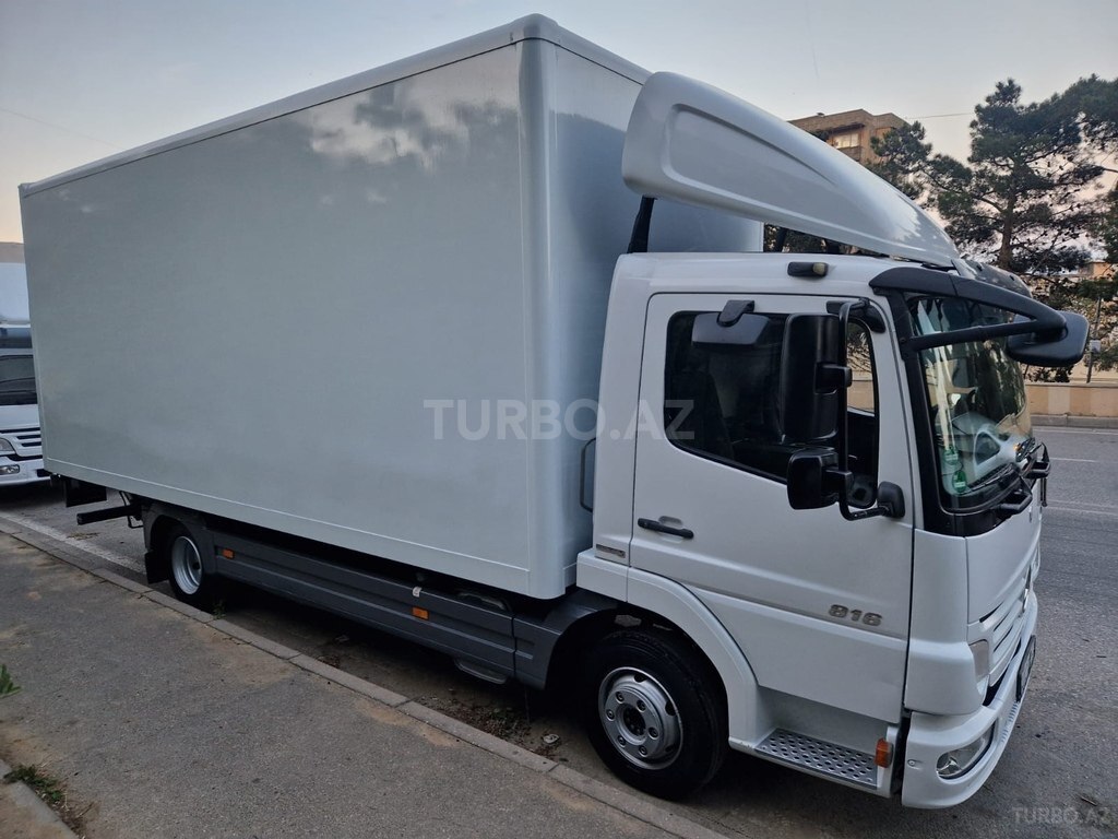 Mercedes Atego 818