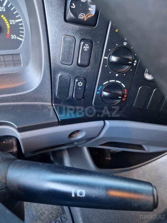 Mercedes Atego 818