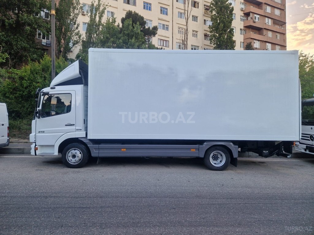Mercedes Atego 818