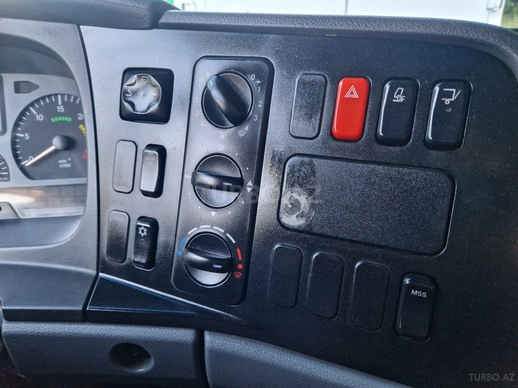 Mercedes Atego 818
