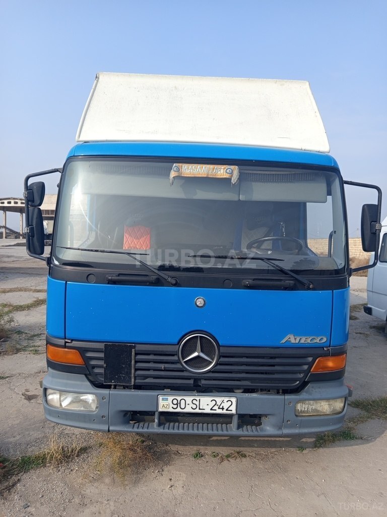 Mercedes Atego 815