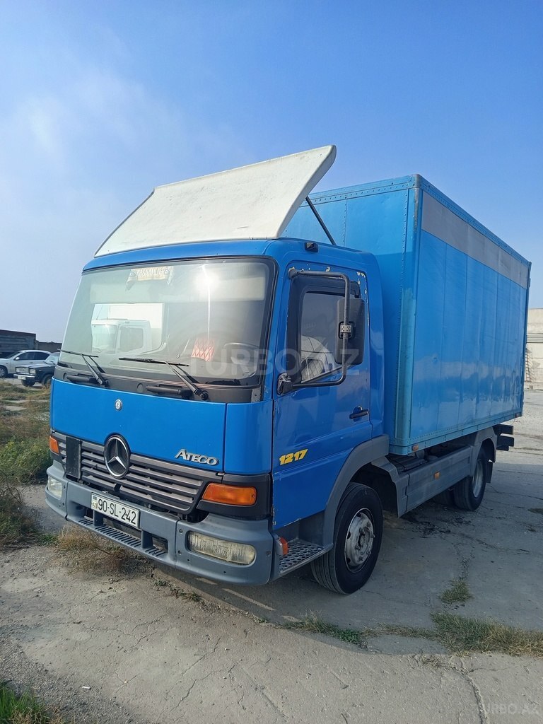 Mercedes Atego 815