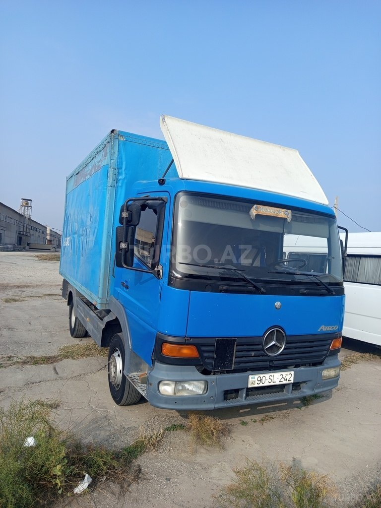 Mercedes Atego 815