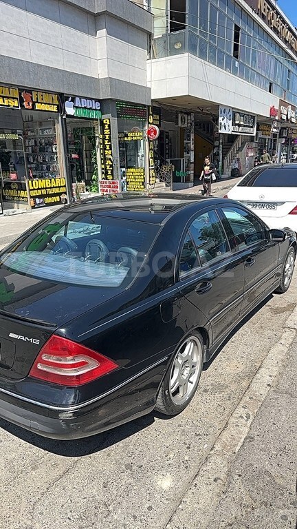 Mercedes C 32 AMG