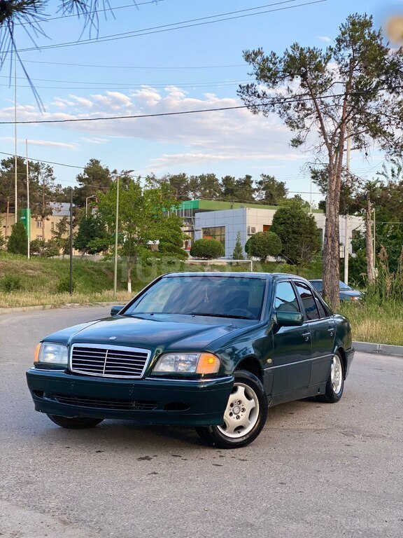 Mercedes C 180