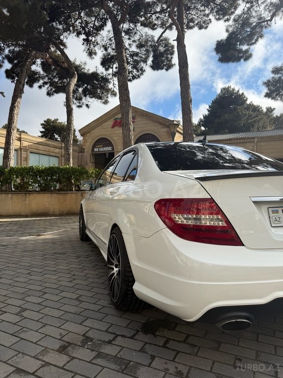 Mercedes C 250