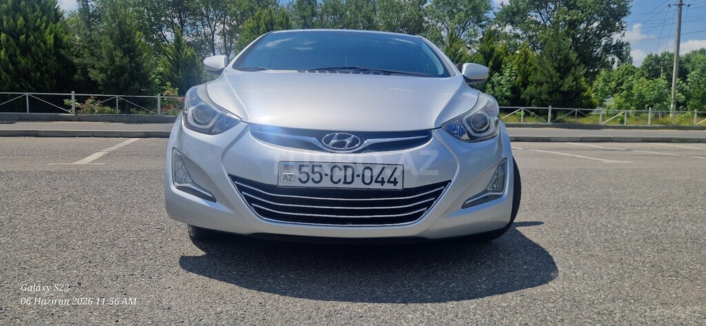 Hyundai Elantra