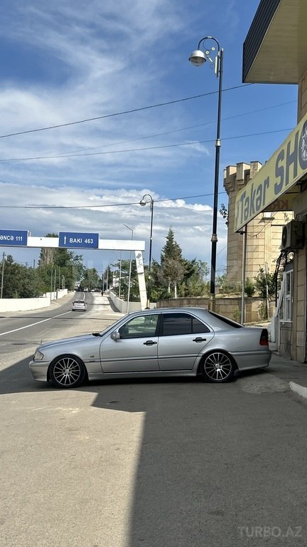 Mercedes C 180