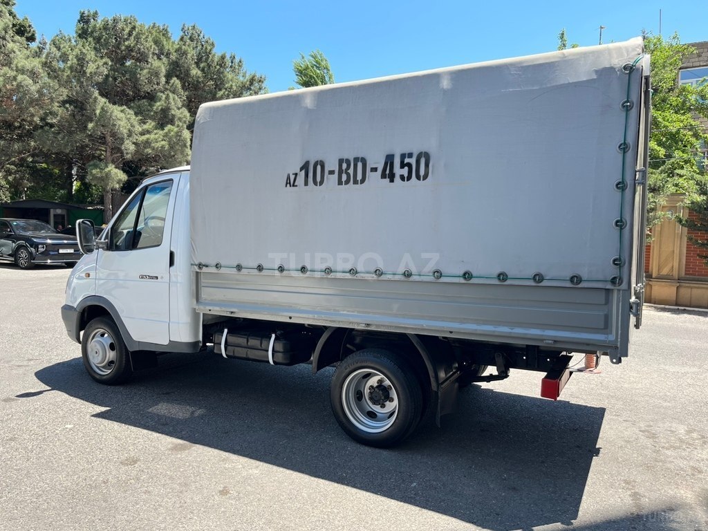 GAZ GAZel (3302-744)