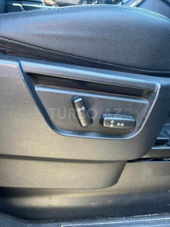 Land Rover RR Sport