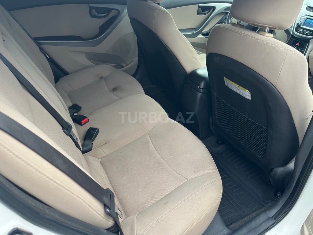 Hyundai Elantra