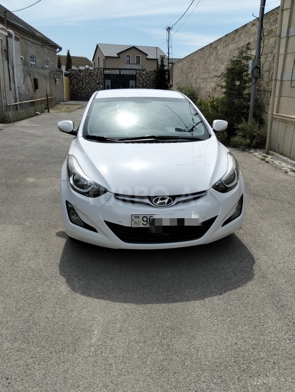 Hyundai Elantra