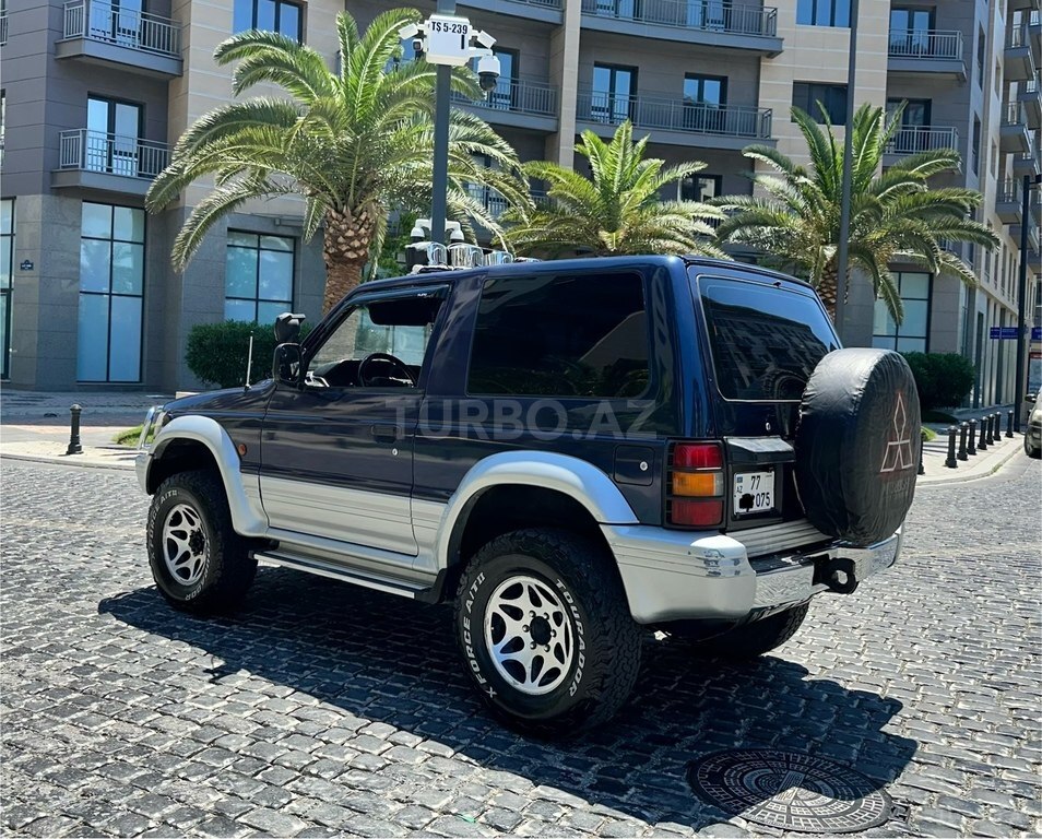 Mitsubishi Pajero