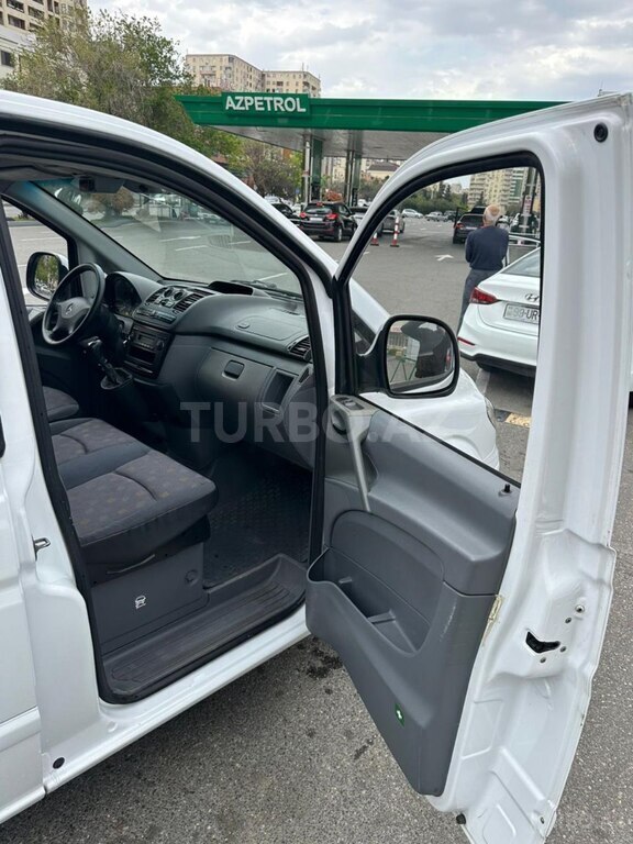 Mercedes Vito