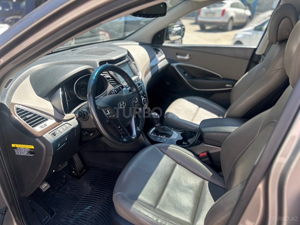 Hyundai Santa Fe