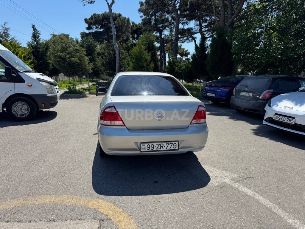 Nissan Sunny